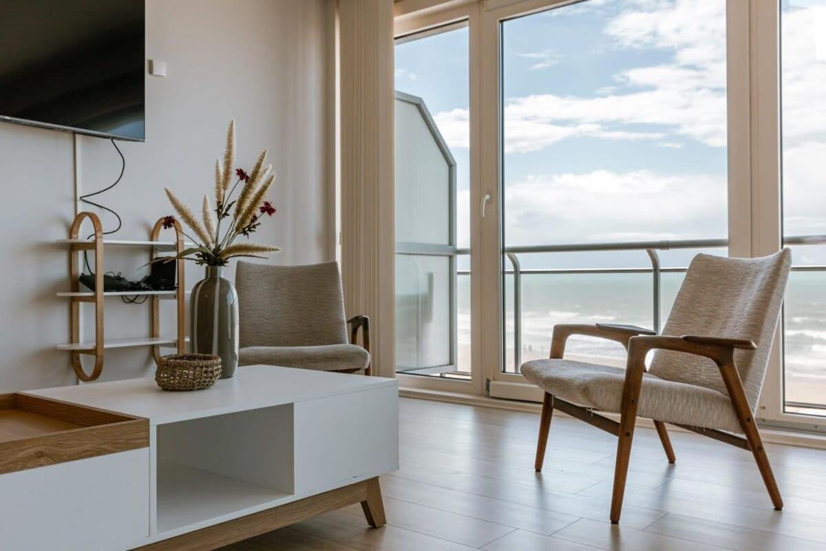 Huswell - Bright Seaview Apartment In Oostende Exterior photo