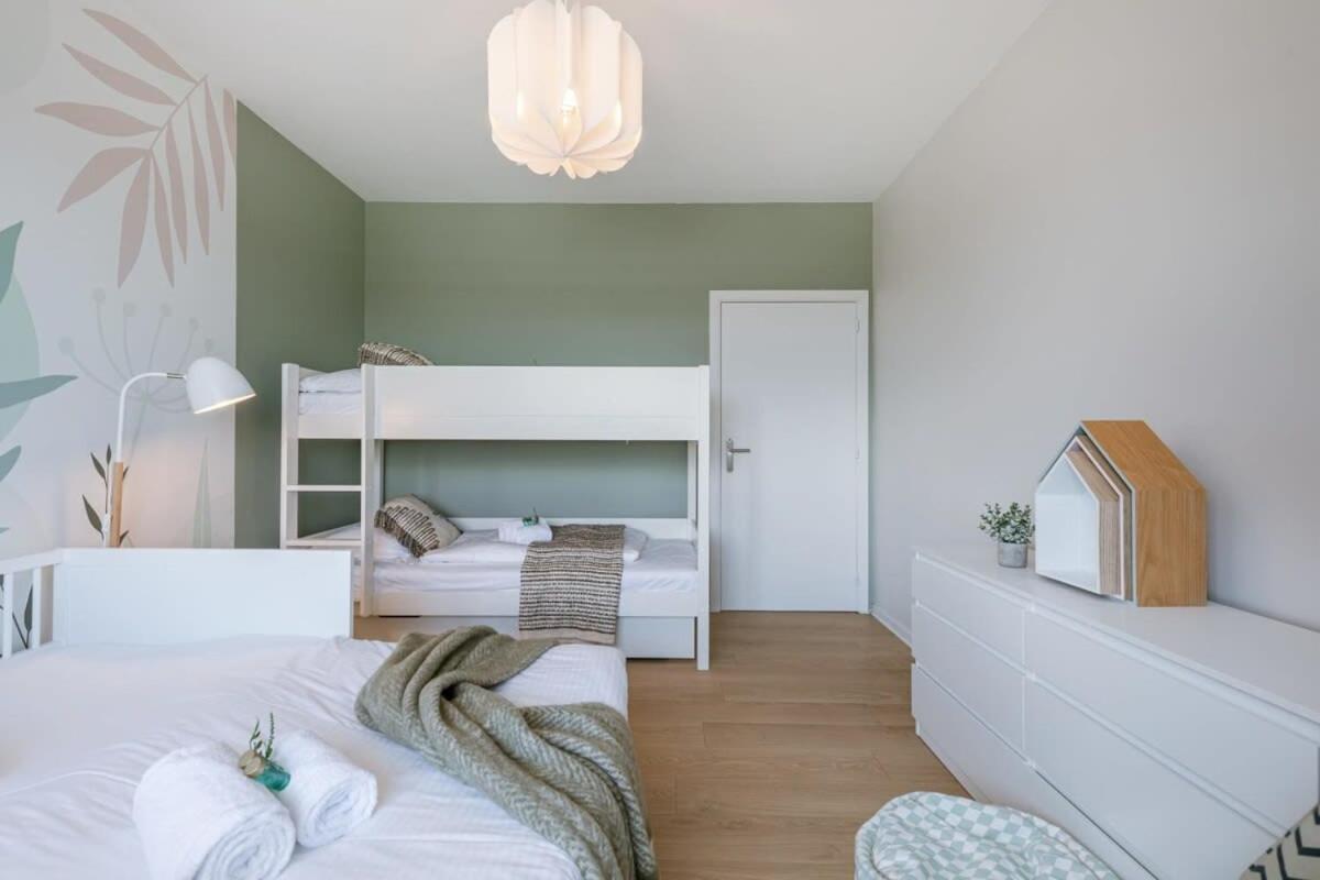 Huswell - Bright Seaview Apartment In Oostende Exterior photo