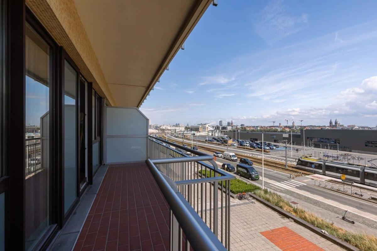 Huswell - Bright Seaview Apartment In Oostende Exterior photo