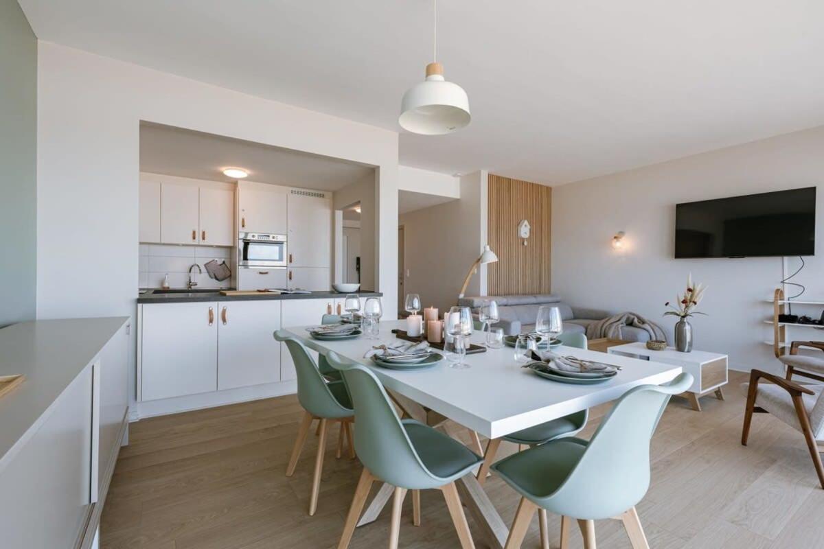 Huswell - Bright Seaview Apartment In Oostende Exterior photo